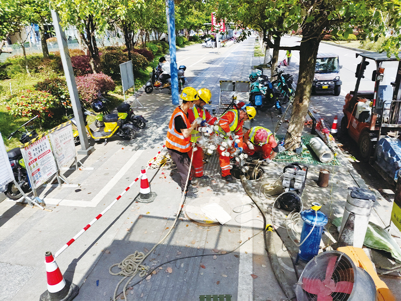  新龙镇UV-CIPP紫外光固化修复